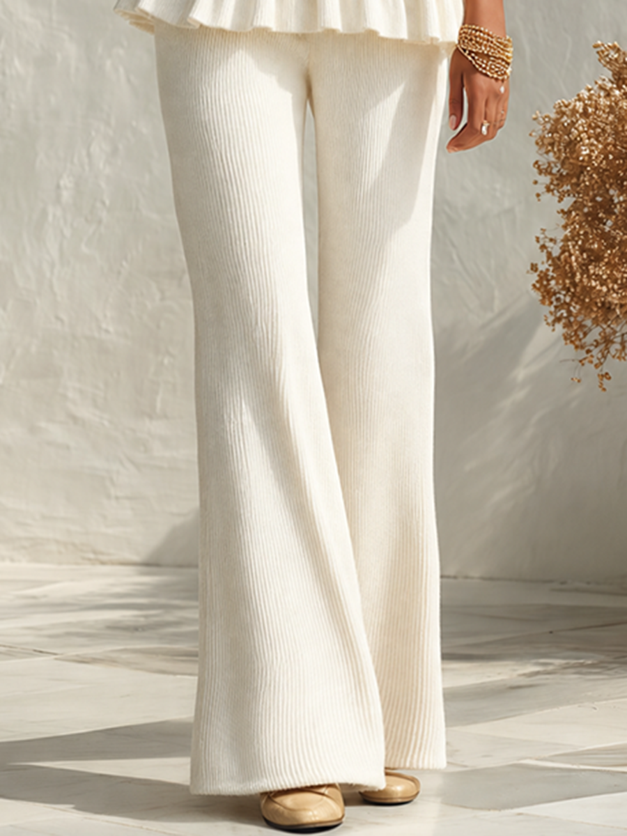 TAVERNERIO - Completo bianco con pantaloni a righe