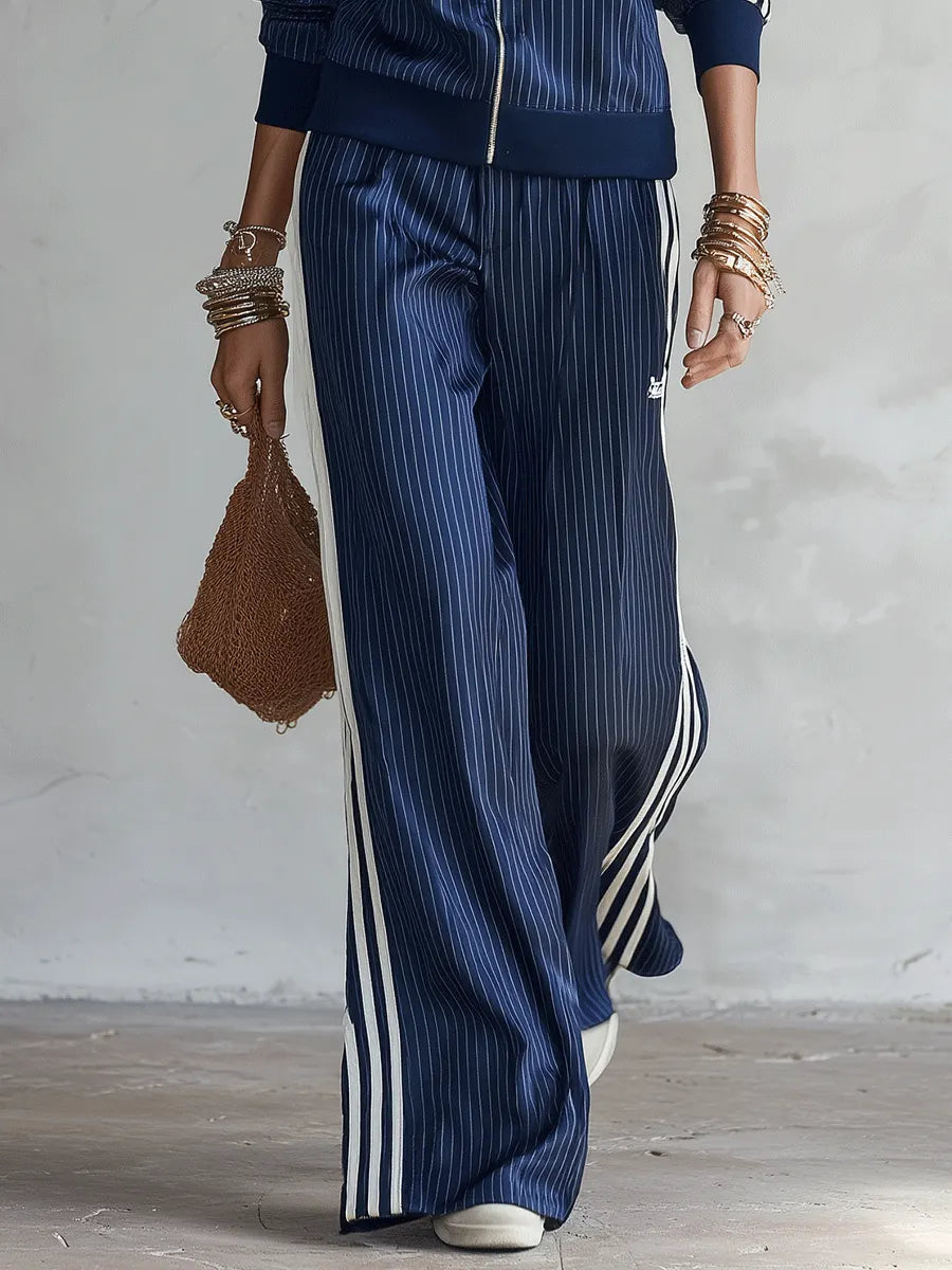 ELLO - Set due pezzi blu in raso gessato con giacca zip e pantaloni ampi