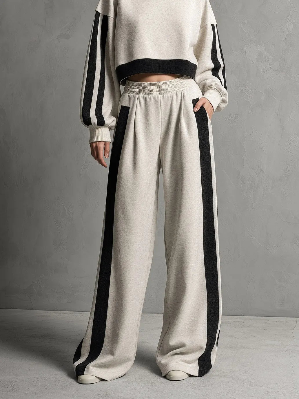PORANO - Set due pezzi beige color-block in felpa pantaloni ampi