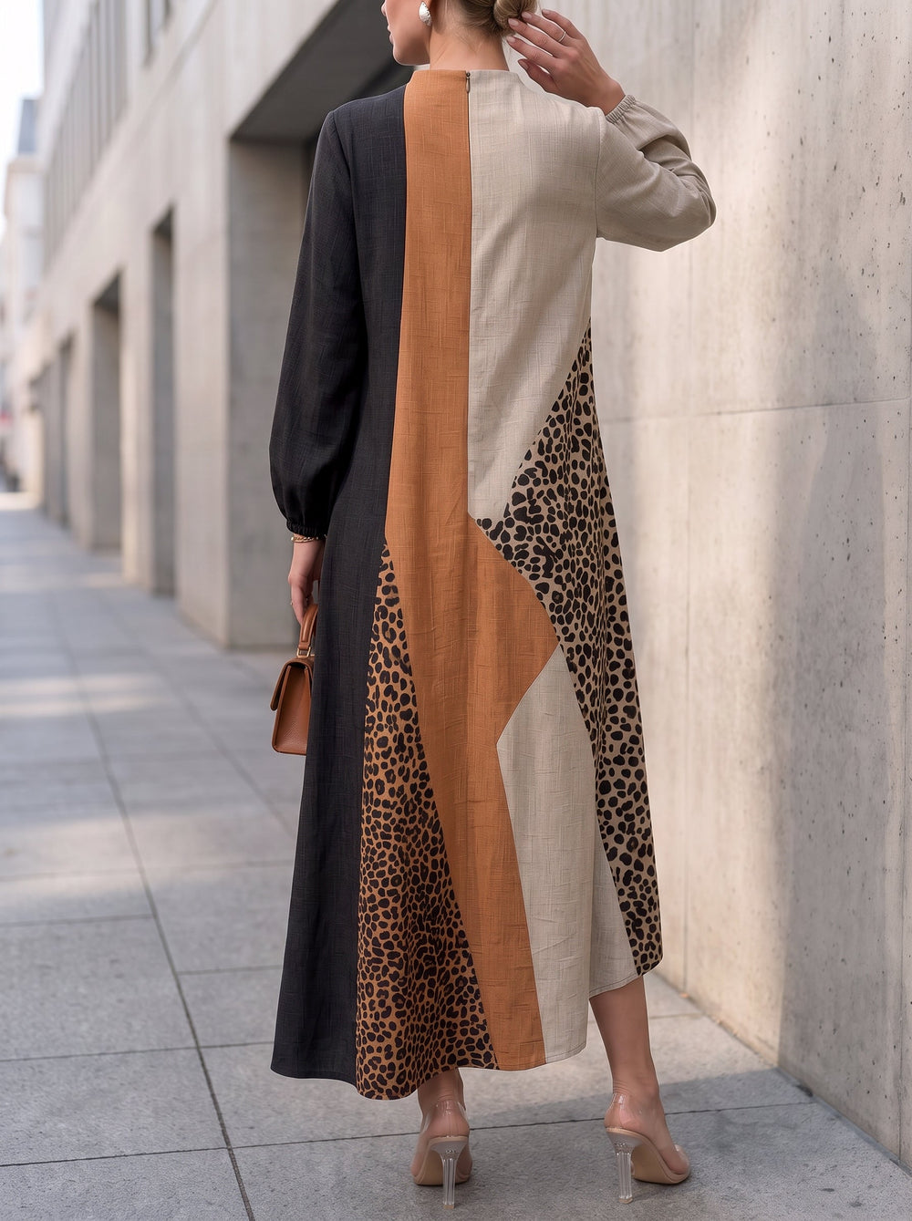 PICCIANO - Abito maxi leopardato con zip e maniche lunghe a contrasto