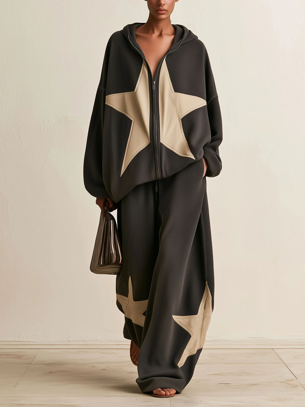 DRONERO - Set due pezzi nero con stella, felpa oversize e pantaloni wide leg