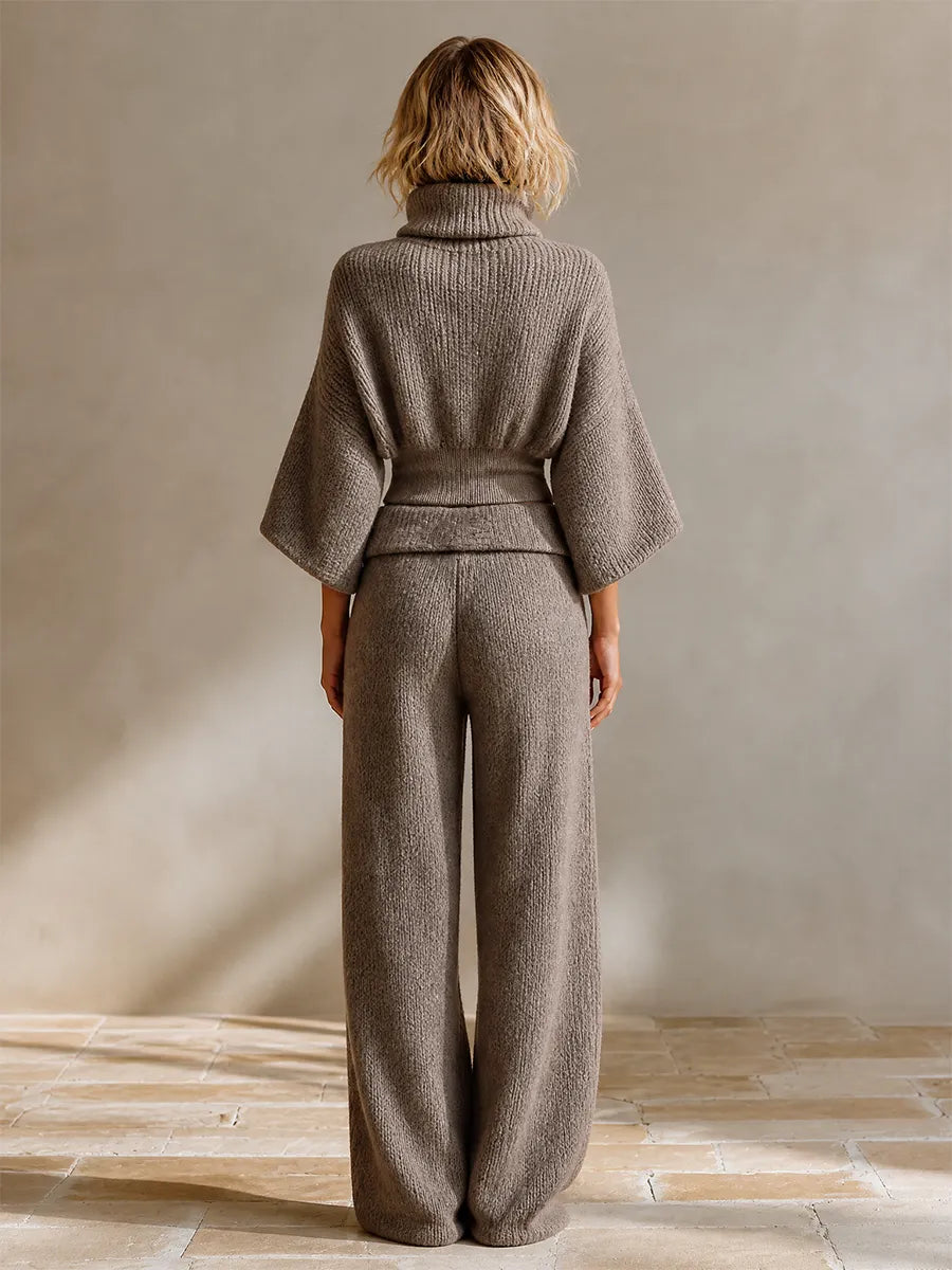 CONVERSANO - Completo casual in maglia color taupe a due pezzi