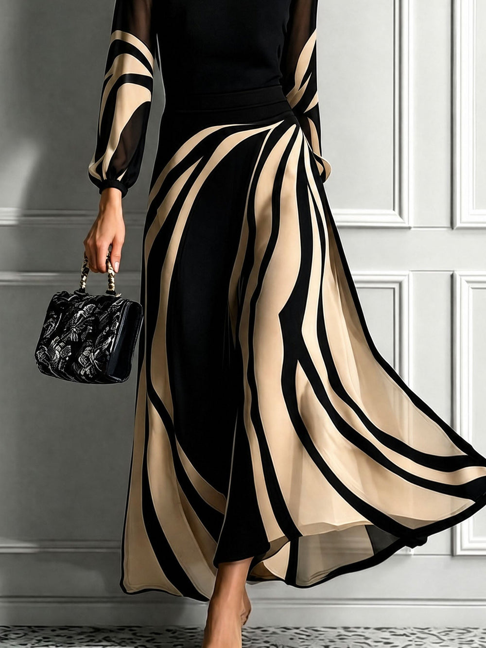 ARAMENGO - Abito Maxi Nero in Mesh con Stampa Astratta