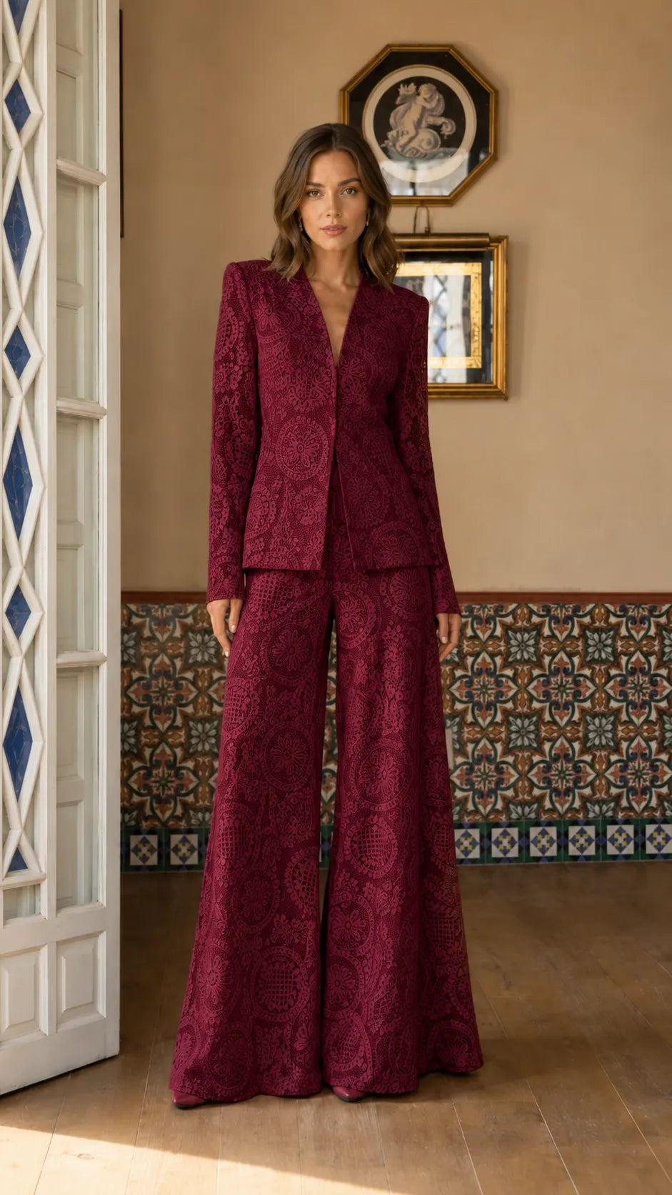 SOLETO - Set due pezzi in pizzo con blazer e pantaloni ampi