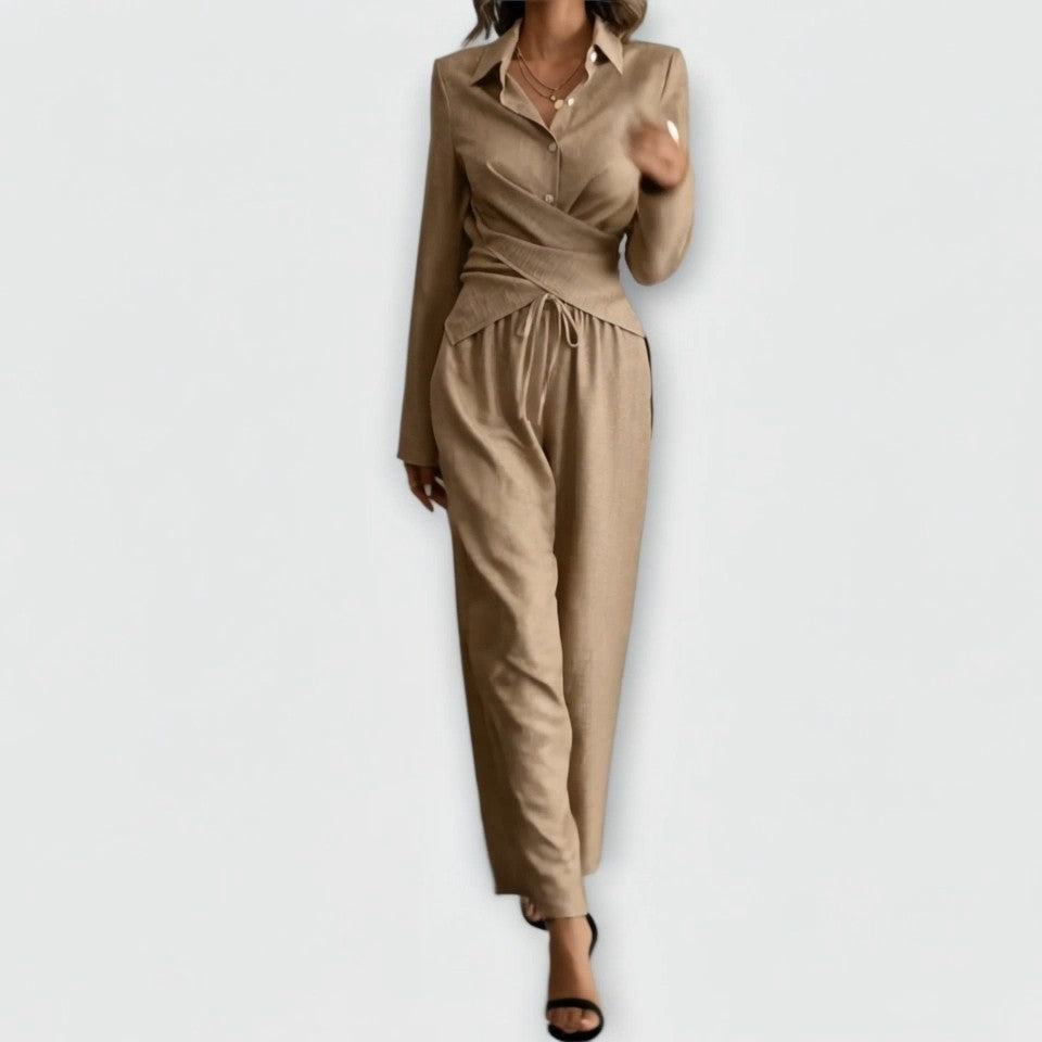 SOFIA - Set moda in khaki, blu, nero e rosa — SHOT 1