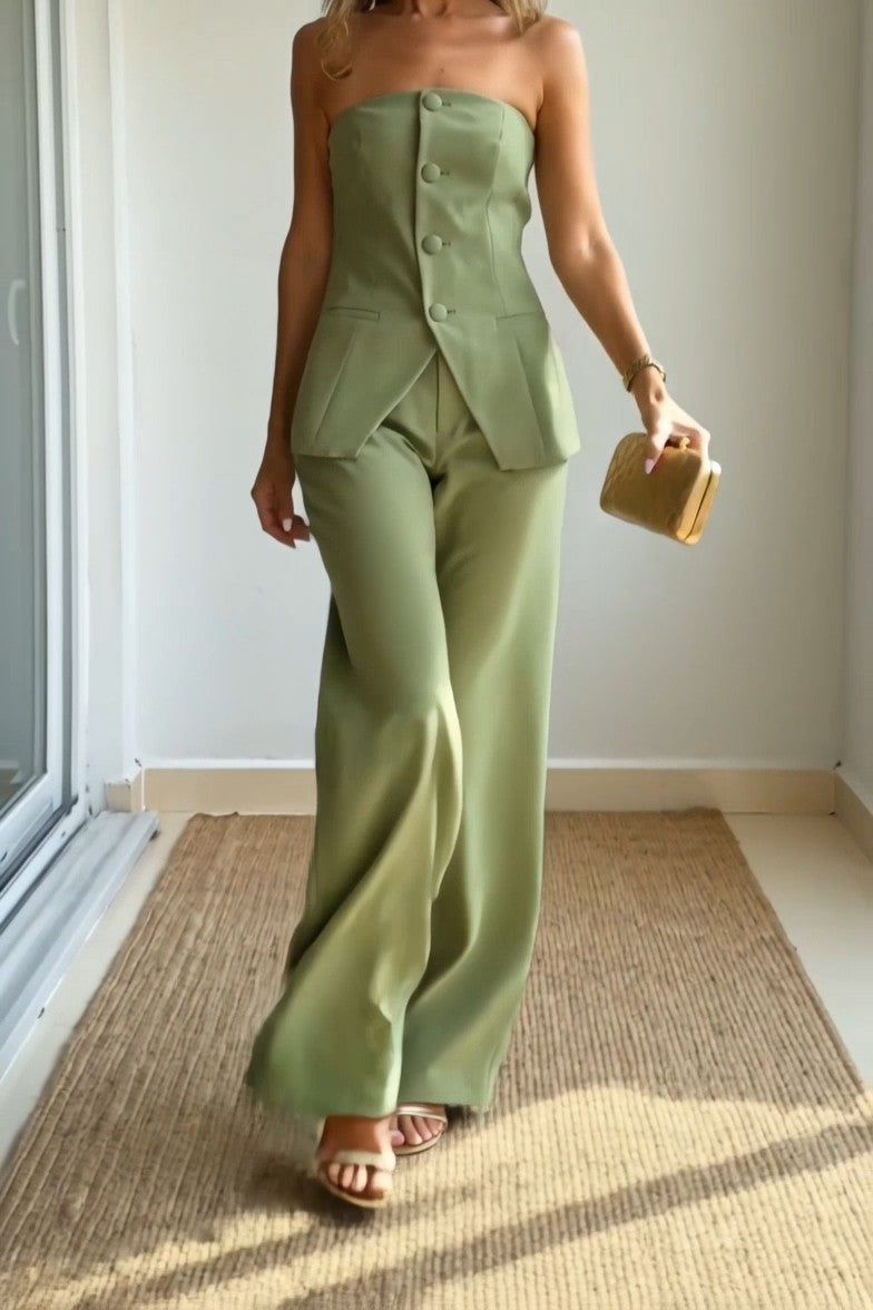 GIULIA - Completo due pezzi verde con bottoni e design senza spalline — SHOT 3