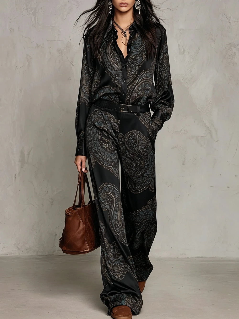NOVE - Completo satin paisley bordeaux con cintura