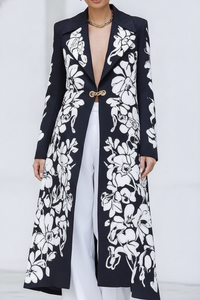 POSADA - Blazer nero ampio con stampa floreale e colletto a revers