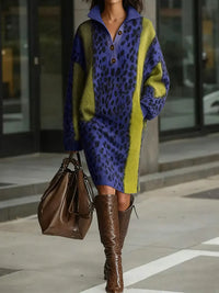 CARRO - Abito morbido in maglia animalier con revers e maniche lunghe