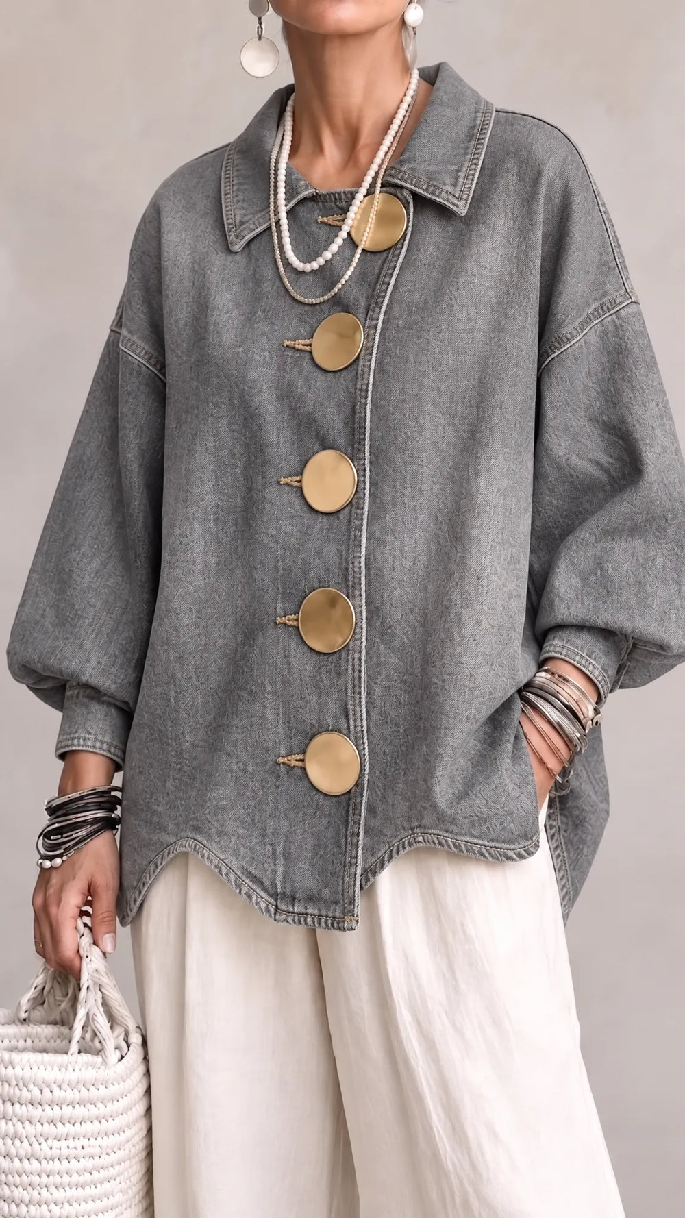 COLOGNE - Giacca Oversize in Denim con Bottoni Dorati