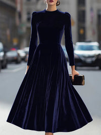 ROBBIATE - Abito midi in velluto pregiato a maniche lunghe