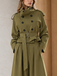 TOIRANO - Tailleur verde oliva con giacca doppiopetto e pantaloni ampi