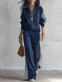 ELLO - Set due pezzi blu in raso gessato con giacca zip e pantaloni ampi