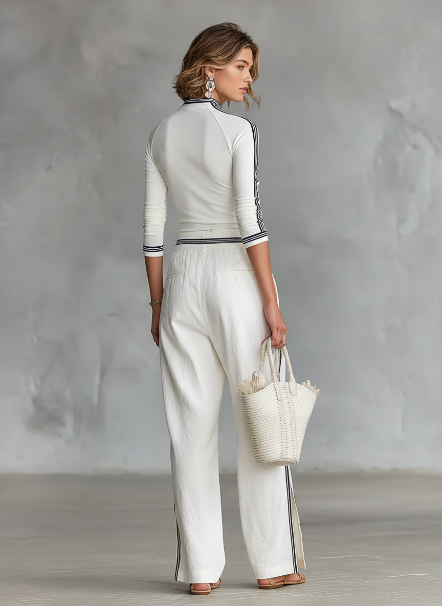 CENTRACHE - Completo loungewear morbido a due pezzi in bianco e navy