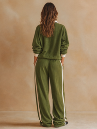 GRONTARDO - Set due pezzi verde con polo rilassata e pantaloni palazzo