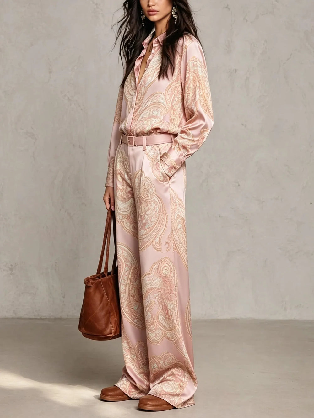 NOVE - Completo satin paisley bordeaux con cintura