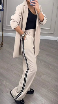 FOLGARIA - Tailleur casual a righe con rever e maniche lunghe