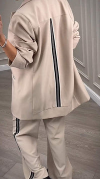 FOLGARIA - Tailleur casual a righe con rever e maniche lunghe