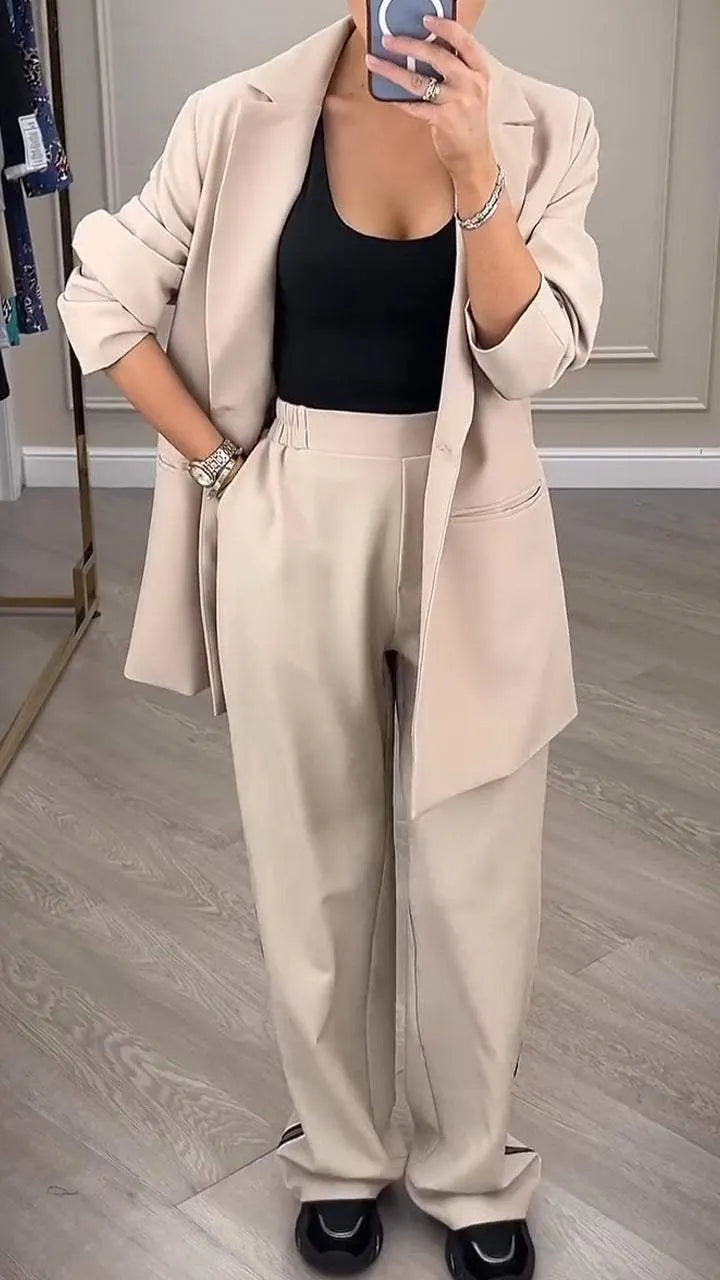 FOLGARIA - Tailleur casual a righe con rever e maniche lunghe