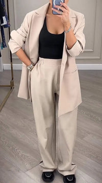 FOLGARIA - Tailleur casual a righe con rever e maniche lunghe