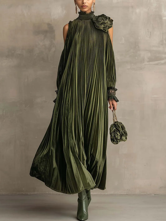 ENNA - Abito maxi verde oliva plissé con dettaglio floreale sulla spalla