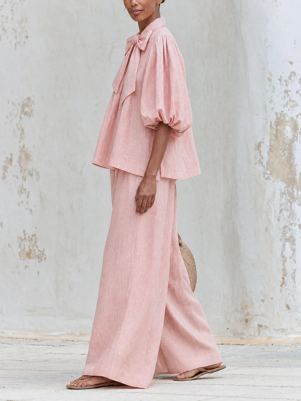 VOGHIERA - Completo rosa in misto lino con fiocco e pantaloni ampi