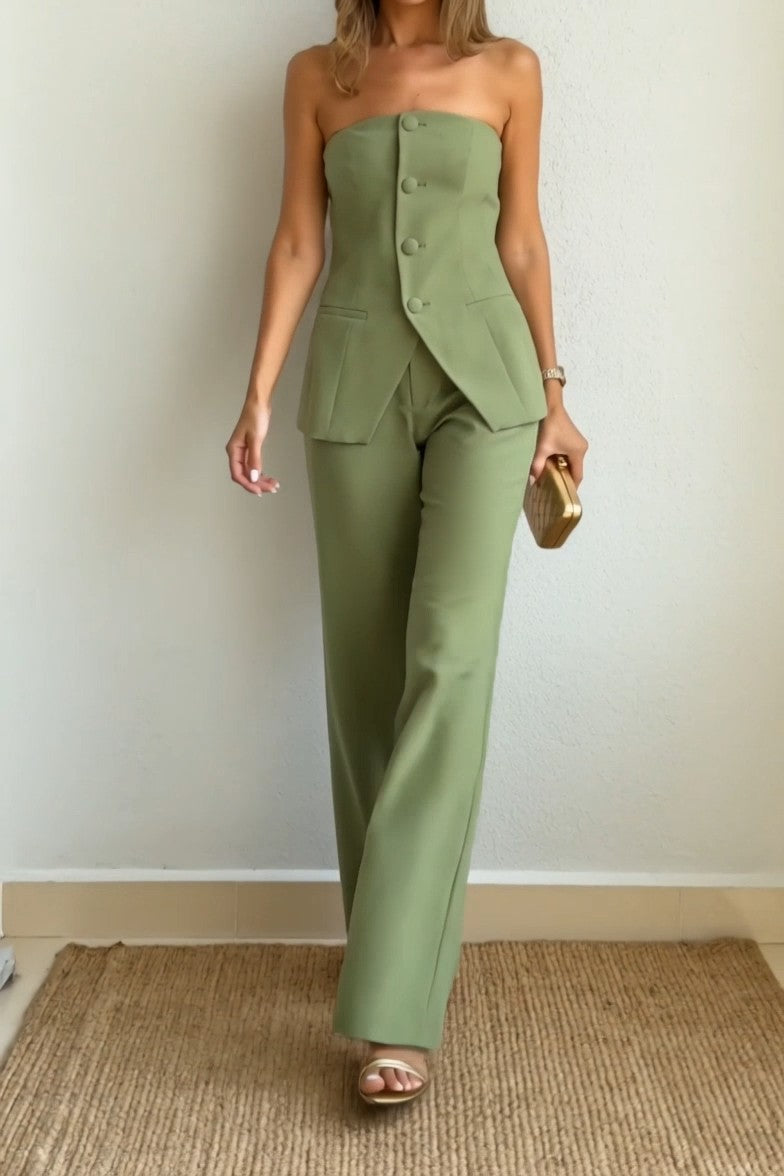 GIULIA - Completo due pezzi verde con bottoni e design senza spalline — SHOT 2